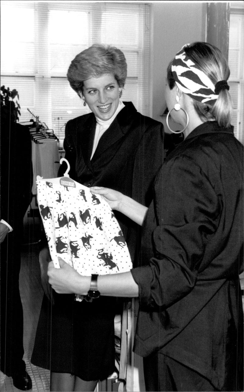 Princess Diana smiles boxer shorts with polo motifs - Vintage Photograph