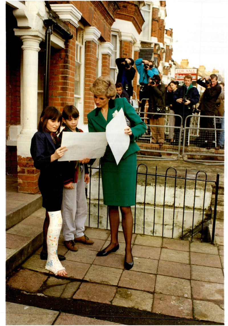 Princess Diana visits an orphanage - Vintage Photograph