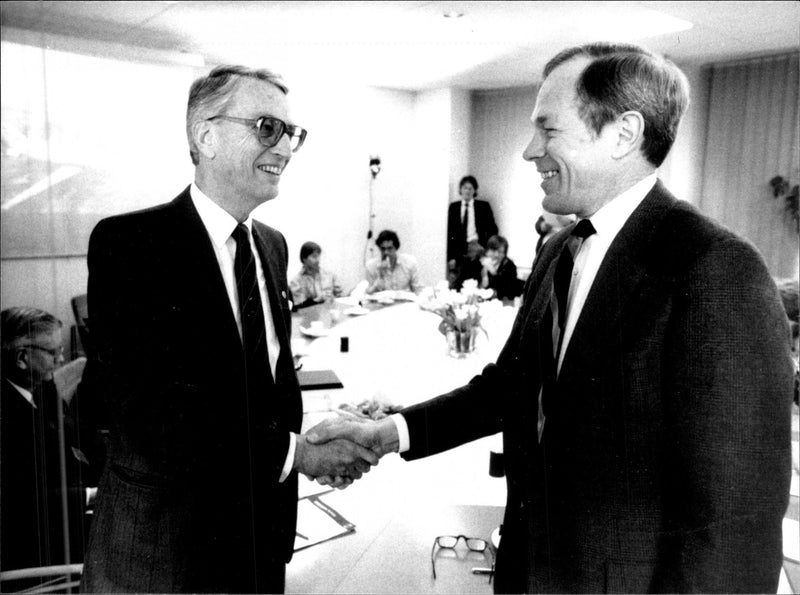 Harald SchrÃ¶der, head of Saab's aviation division, following the signing of a cooperation agreement with Boeing vice president Richard Albrecht. - Vintage Photograph