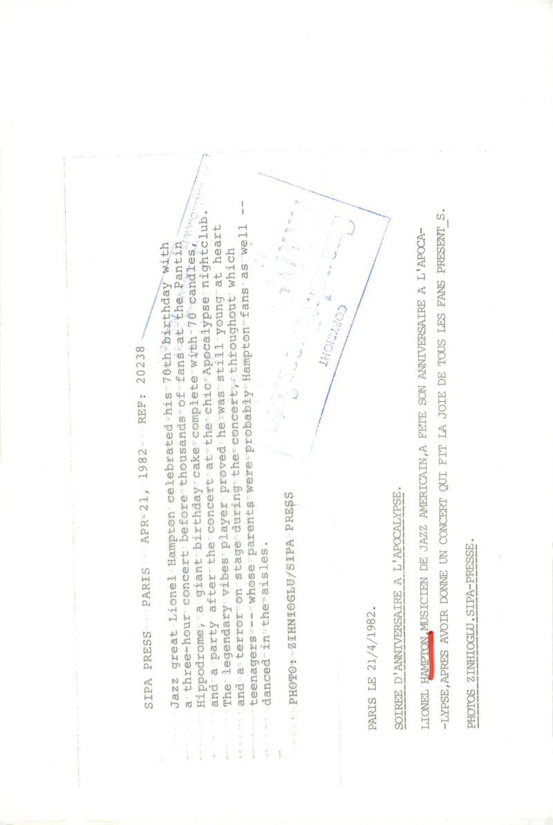 Lionel Hampton on his birthday, plays a concert at the Pantin Hippodrome. - Vintage Photograph