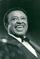 Lionel Hampton on his birthday, plays a concert at the Pantin Hippodrome. - Vintage Photograph