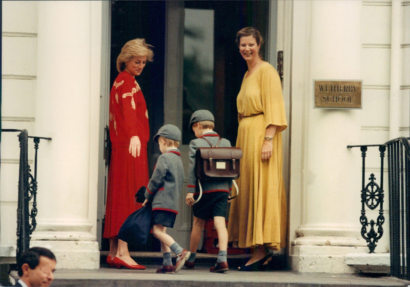 Princess Diana leave Prince William and Prince Harry at the school (Wetherby School) - Vintage Photograph