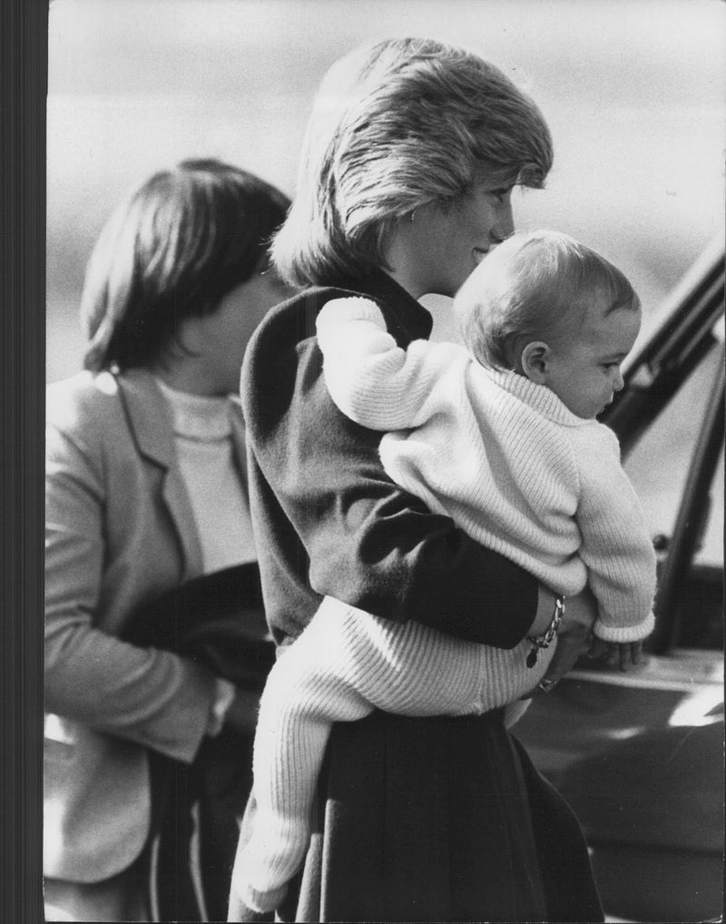Princess Diana and Prince William when they leave Scotland to fly back to London. - Vintage Photograph
