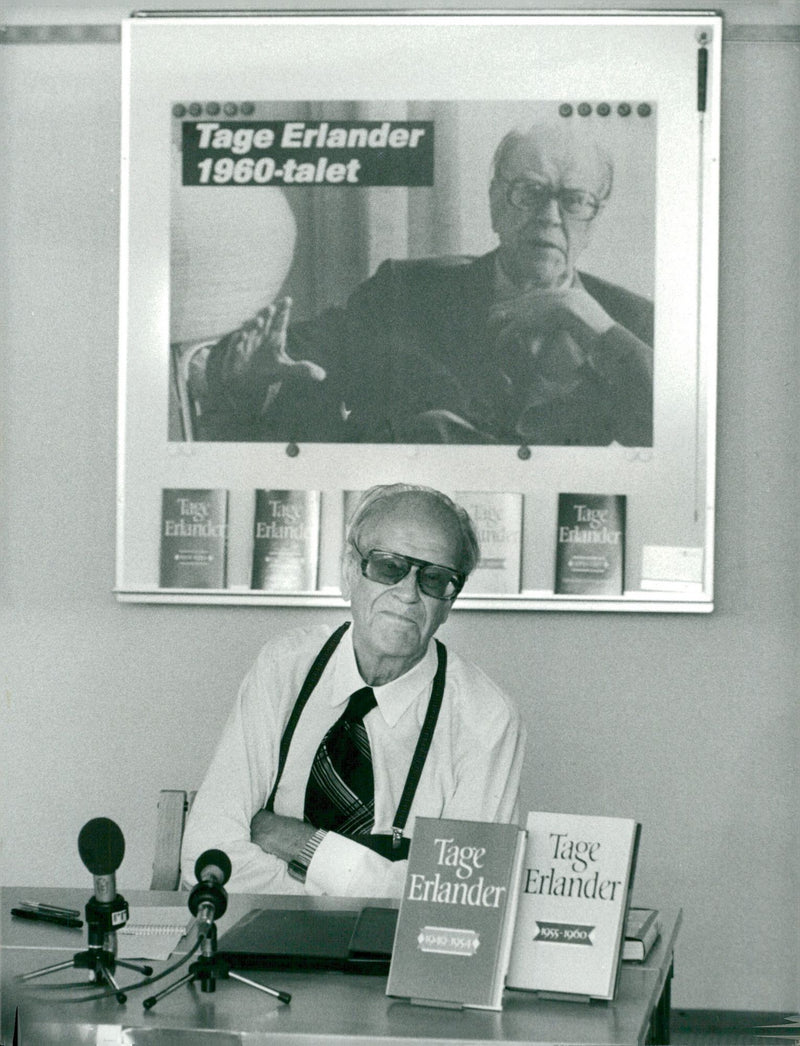 Take Erlander during his signature - Vintage Photograph