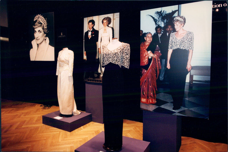 Princess Diana sells 80 of her dresses in favor of various research projects. - Vintage Photograph