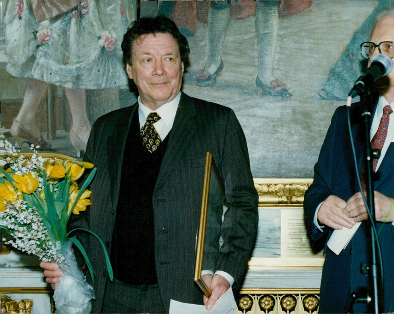 Allan Edwall has received Nature and Culture's cultural award of 150,000 kr - Vintage Photograph