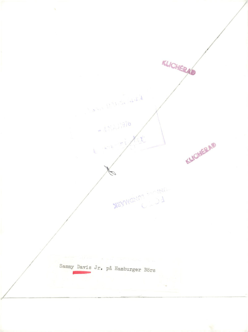 Sammy Davis Jr. in conjunction with a concert on the Hamburger Exchange. - Vintage Photograph