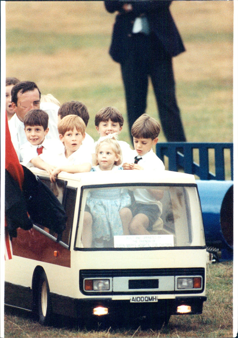 Prince Harry together with friends in an unknown context. - Vintage Photograph