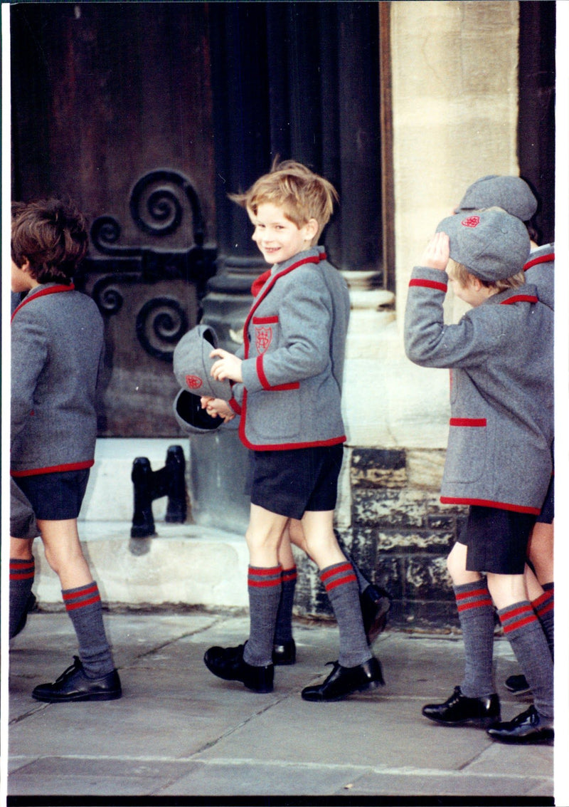 Prince Harry on a trip with his classmates. - Vintage Photograph