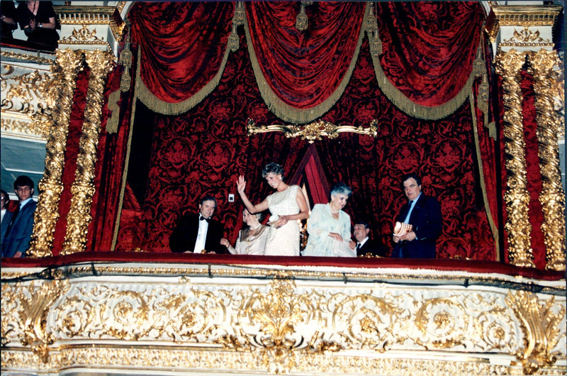 Princess Diana visited Bolshoi Ballet during her state visit to Russia - Vintage Photograph