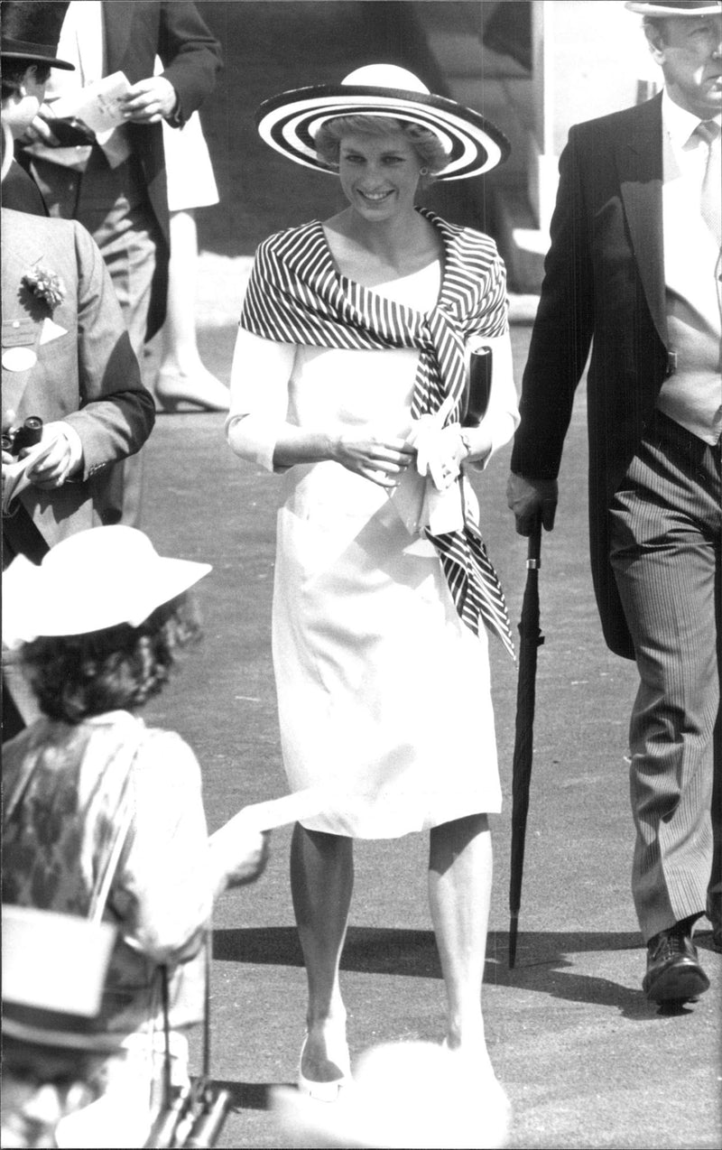 Princess Diana with hat and summer clothes among the people - Vintage Photograph