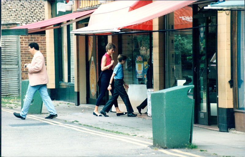 Princess Diana out with the sons William and Harry to buy candy - Vintage Photograph