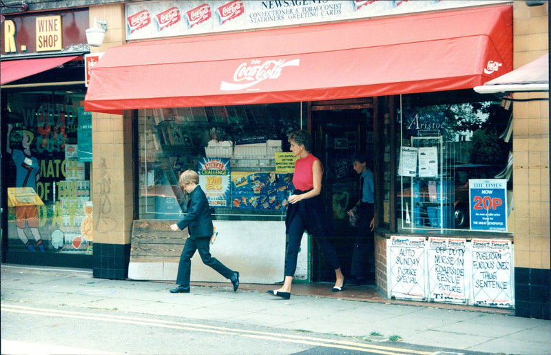 Princess Diana out with the sons William and Harry to buy candy - Vintage Photograph