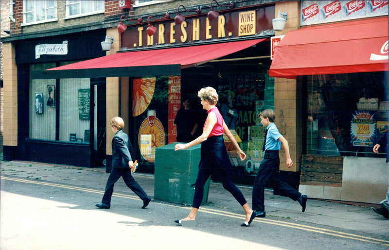 Princess Diana out with the sons William and Harry to buy candy - Vintage Photograph