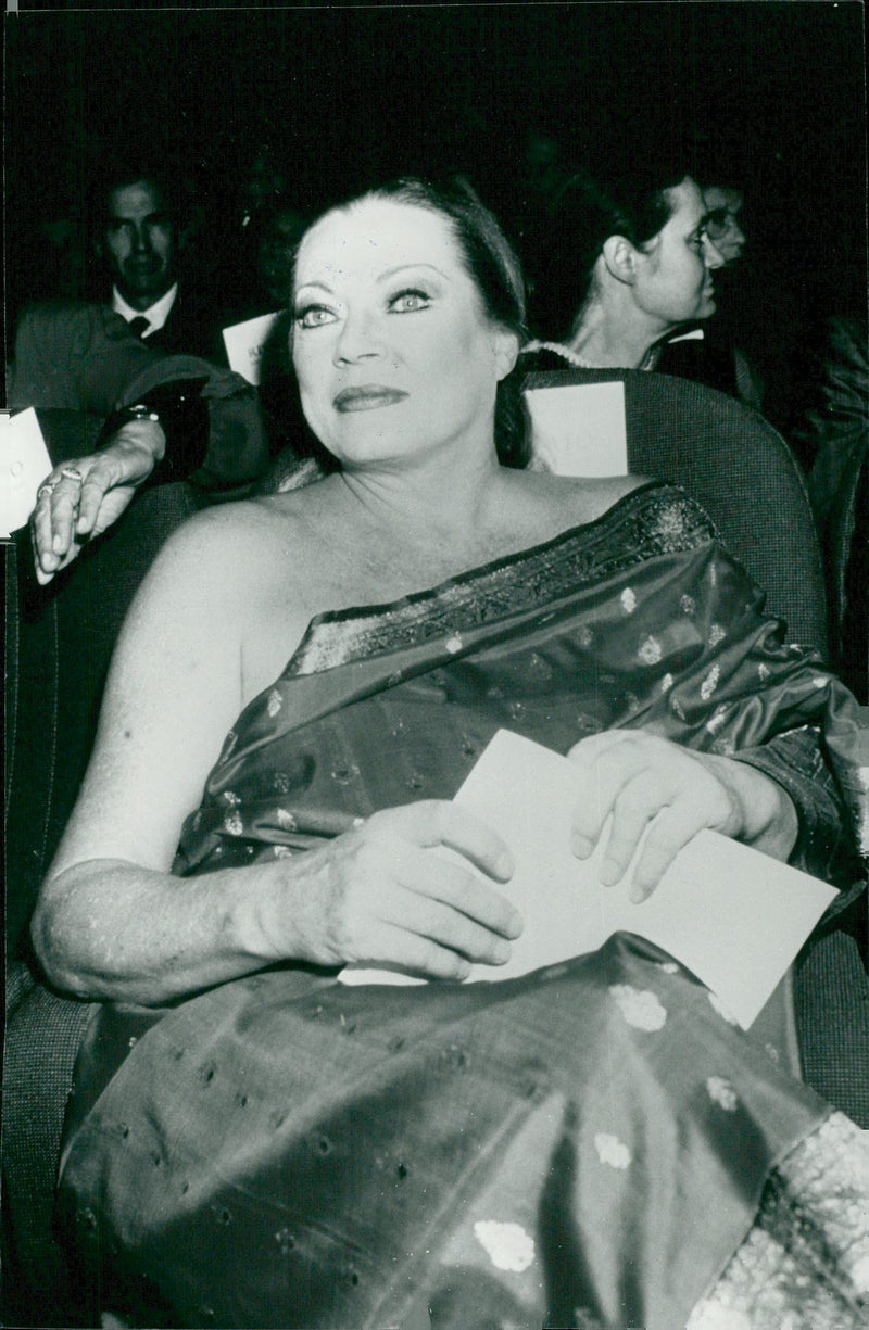 Actress Anita Ekberg at the premiere of Intervista - Vintage Photograph