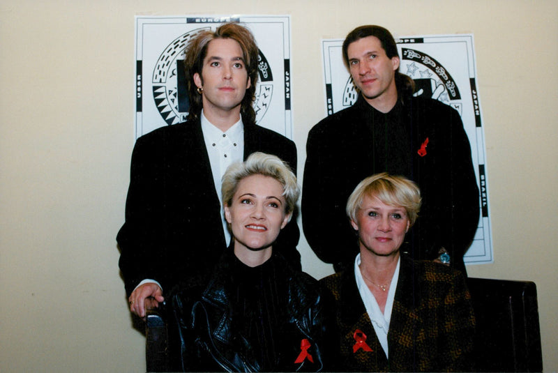 Per Gessle and Marie Fredriksson in Roxette together with Brian J Diamond from MTV and Monica Eek from SVT - Vintage Photograph