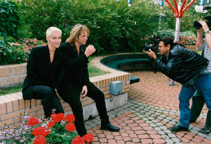 Marie Fredriksson and Per Gessle in Roxette photographers at the start of their European Tour - Vintage Photograph
