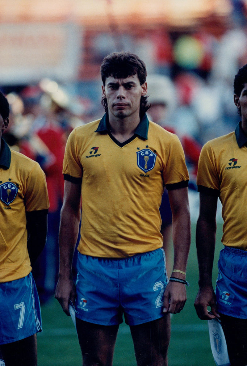 Brazilian football player Paolo Roberto. - Vintage Photograph