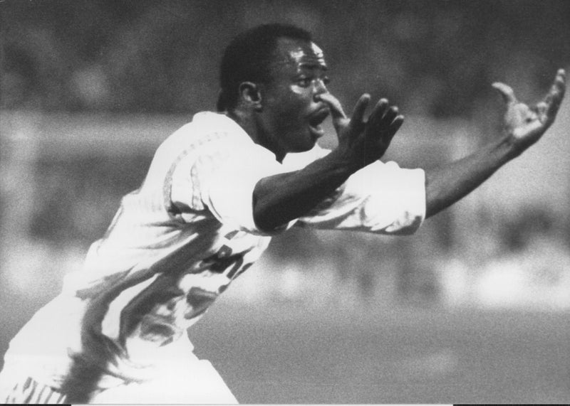 African football player, AbÃ©di PelÃ©. - Vintage Photograph