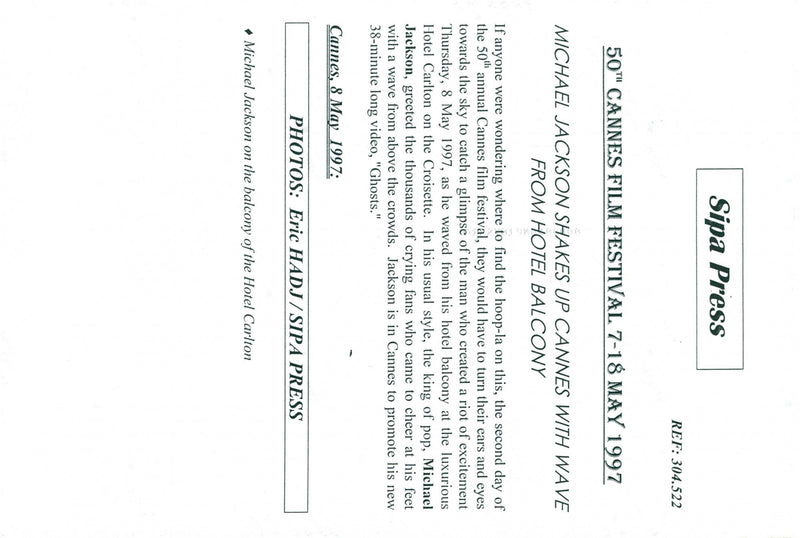 Michael Jackson with his face covered on the baloon of hotel Carlton - Vintage Photograph