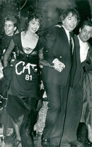 Singer Sarah Brightman and composer Andrew Lloyd Webber on stage at the musical Cats 8th anniversary at the New London Theater - Vintage Photograph