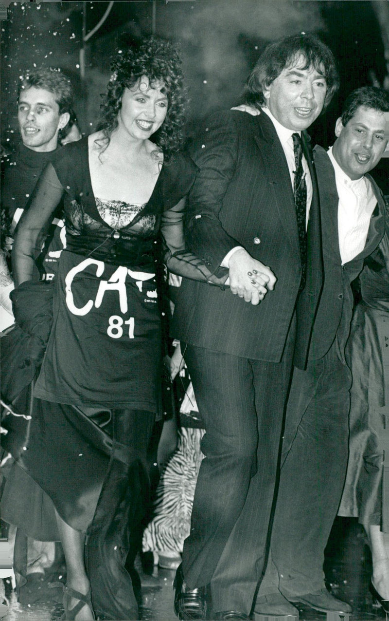 Singer Sarah Brightman and composer Andrew Lloyd Webber on stage at the musical Cats 8th anniversary at the New London Theater - Vintage Photograph