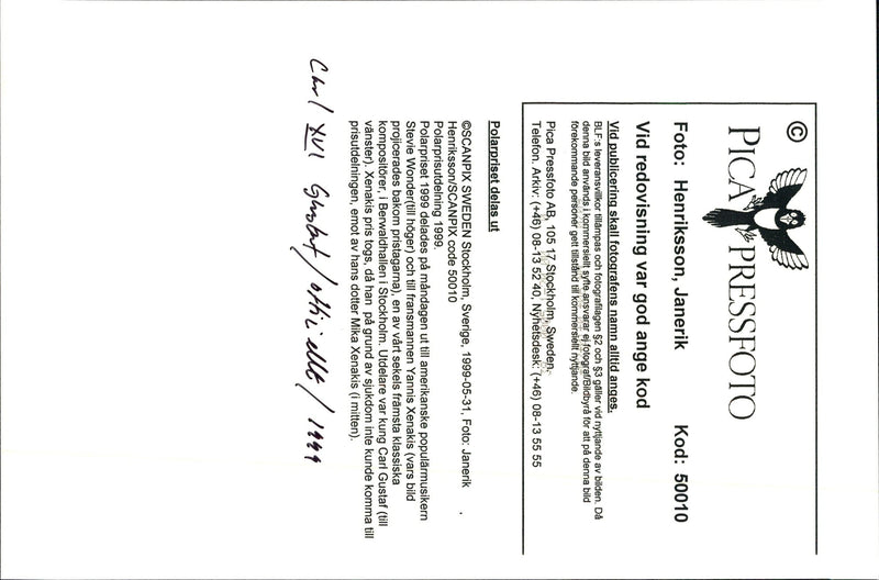 King Carl Gustaf handles the Polar Prize to the musician Stevie Wonder in the Berwald Hall - Vintage Photograph