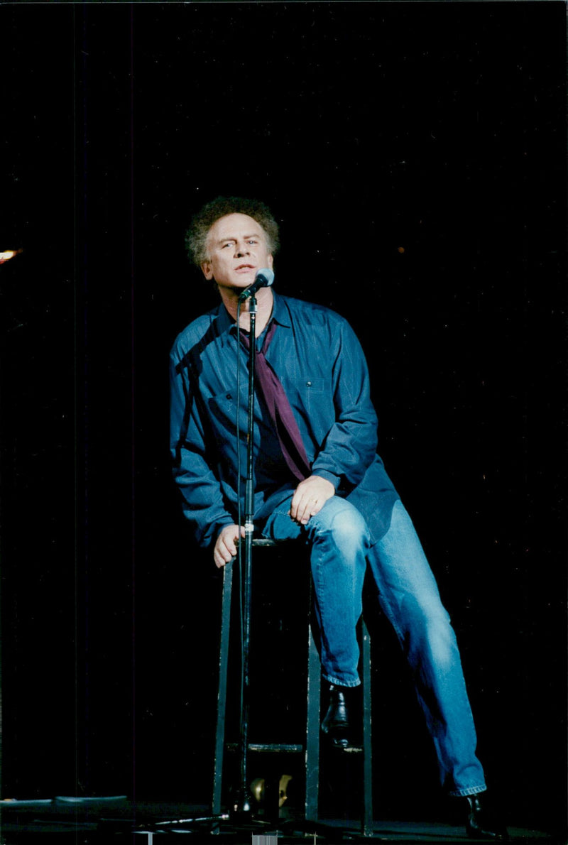 Art Garfunkel appears in front of the French audience at the Palais des Congres. - Vintage Photograph