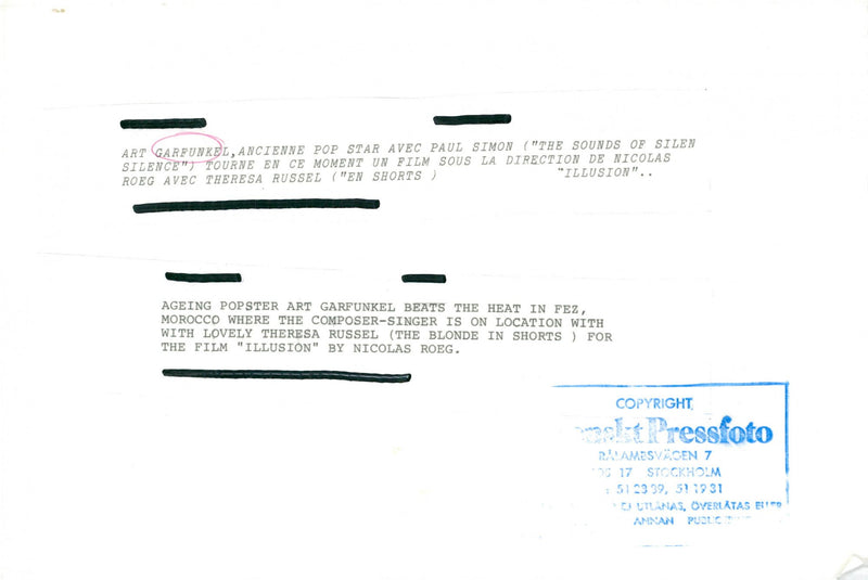 Art Garfunkel is enjoying the sun during the holidays in Marocco. - Vintage Photograph