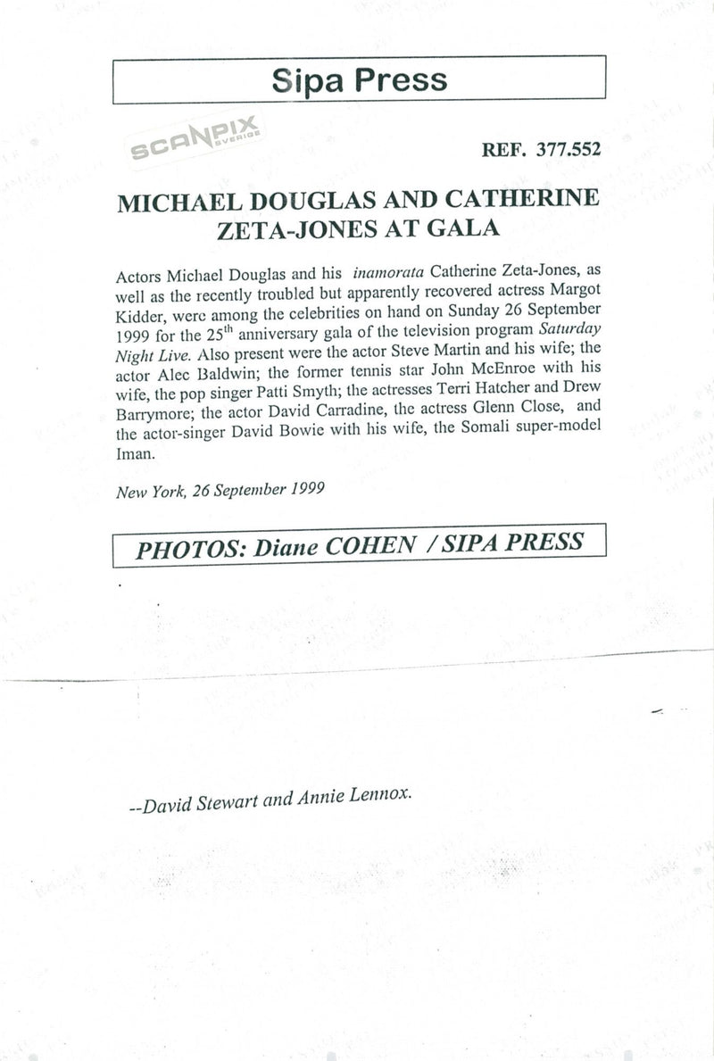 Dave Stewart and Annie Lennox during the 25th anniversary of the Saturday Night Live TV show - Vintage Photograph