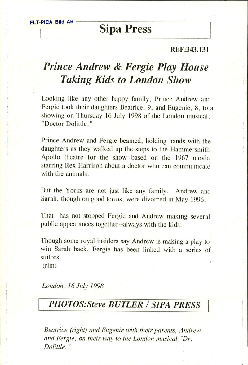 Beatrice and Eugenie together with their parents Prince Andrew and Fergie on their way to a musical. - Vintage Photograph