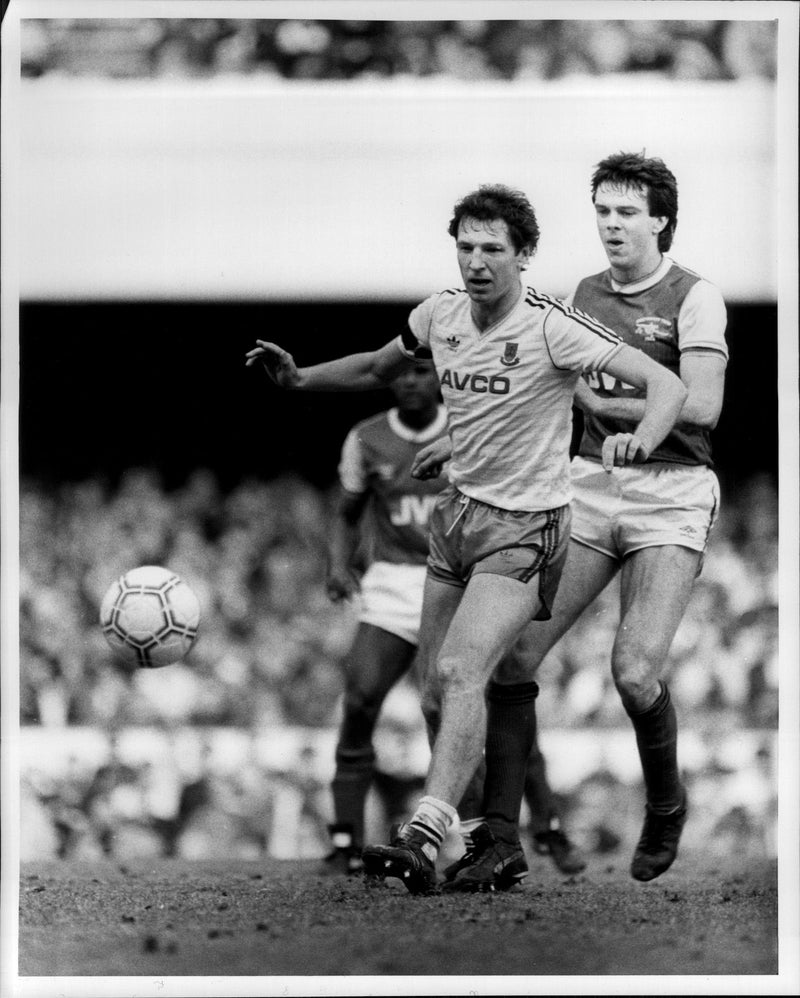Alvin Martin (West Ham United FC) and David O&