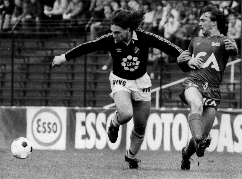 Action image of Branko Markovic taken at an unknown food occasion. - Vintage Photograph