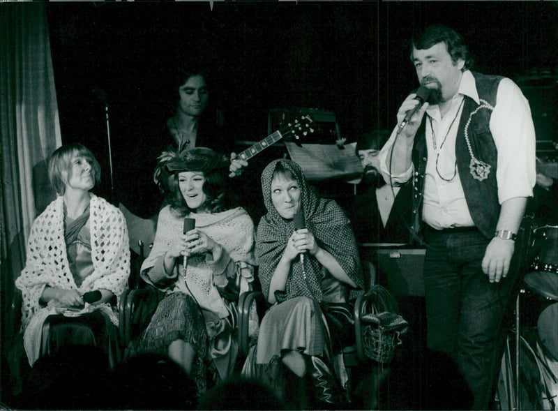 Cornelis Vreeswijk, Anita Strandell, Diana Nunez and Inger Ãst on stage - Vintage Photograph
