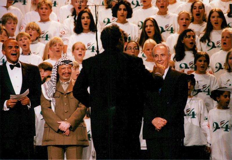 Israeli politician Shimon Peres attended a charity gala in Oslo Spektrum. - Vintage Photograph