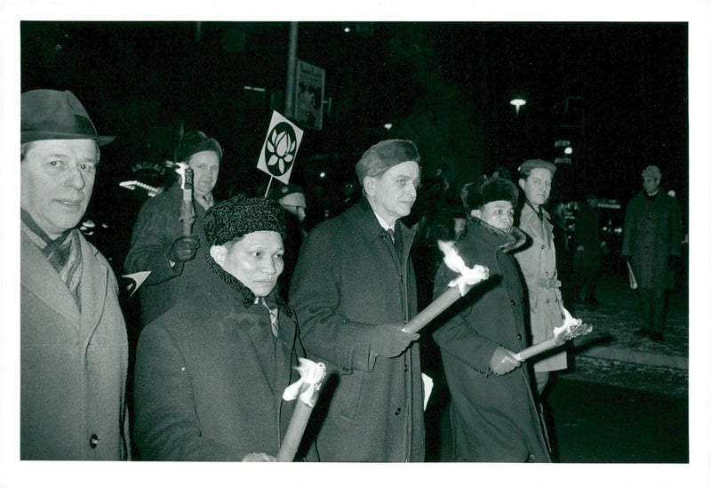 North-American Moscow Ambassador Nguyen Tho Chan and Olof Palme et al. Is in a UNL demonstration against the Vietnam War - Vintage Photograph