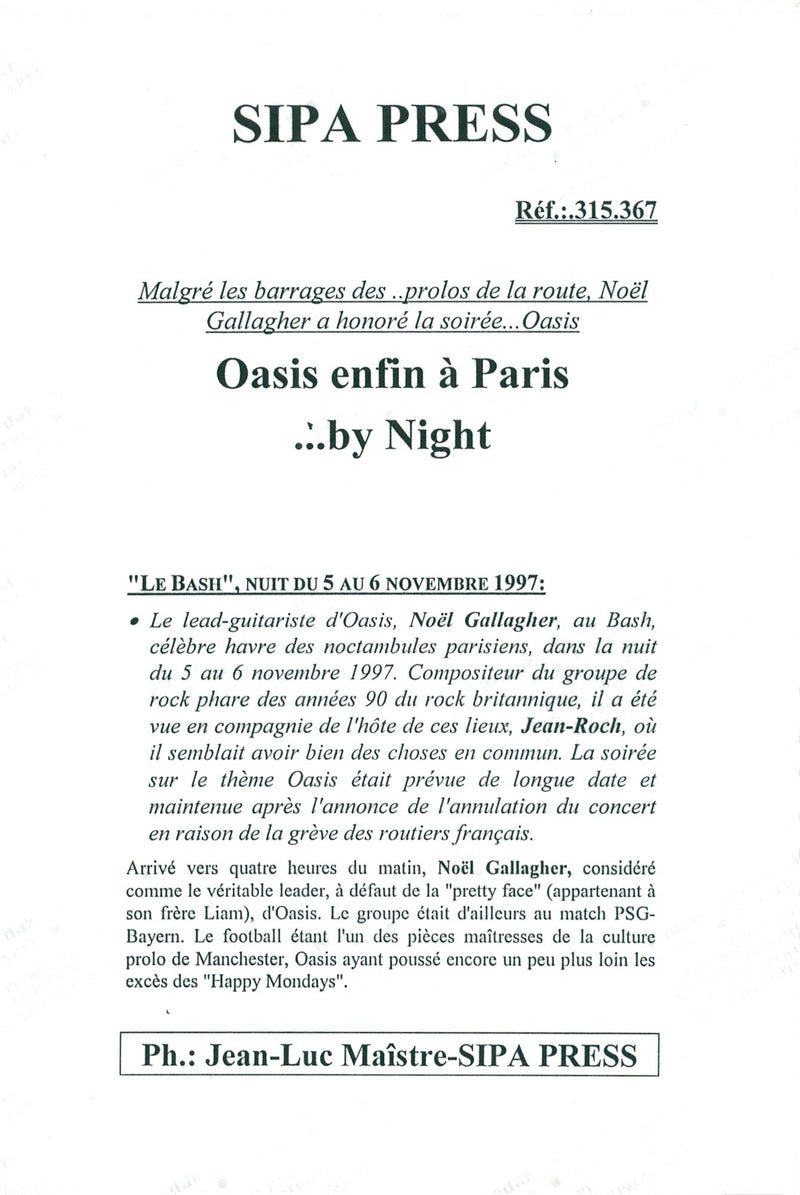 Noel Gallanger under the rock band Oasis gig in central Paris. - Vintage Photograph