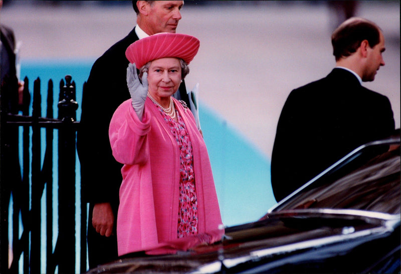 Queen Elizabeth II arrives at Serena Stanhope and Viscount Linley&