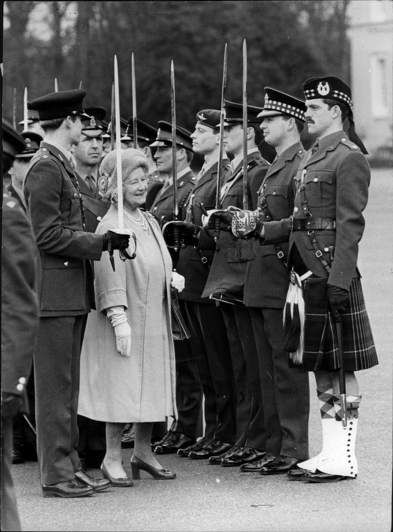 Queen Modern inspects the troops - Vintage Photograph