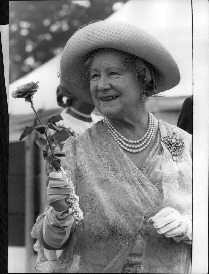 Queen Elizabeth, Queen Mother - Vintage Photograph