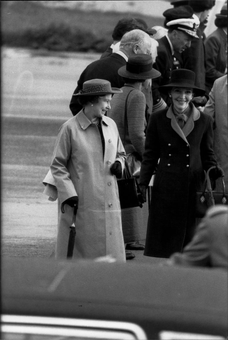 Queen Elizabeth II arrives in San Francisco - Vintage Photograph