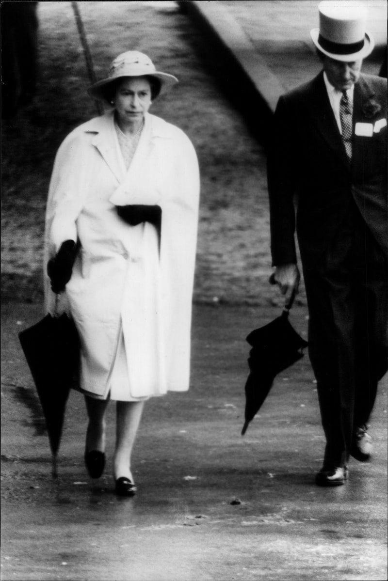 Queen Elizabeth arrives at Ascot with her bodyguard - Vintage Photograph