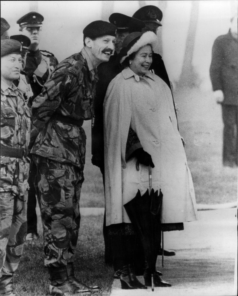 Queen Elizabeth inspects the Gurkhas soldiers in Crookham - Vintage Photograph