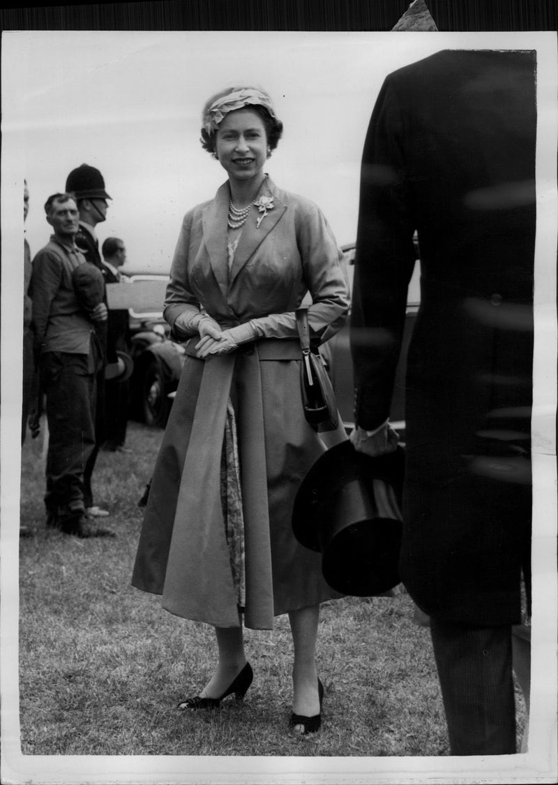 Queen Elizabeth arrives at Derby in Epsom - Vintage Photograph