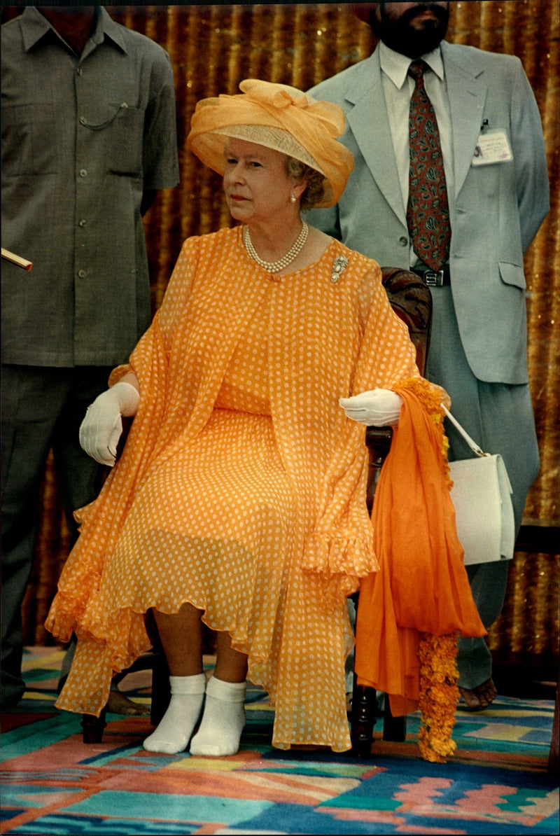 Queen Elizabeth II visits the &quot;Golden Temple&quot; in the holy city of Amritsar - Vintage Photograph