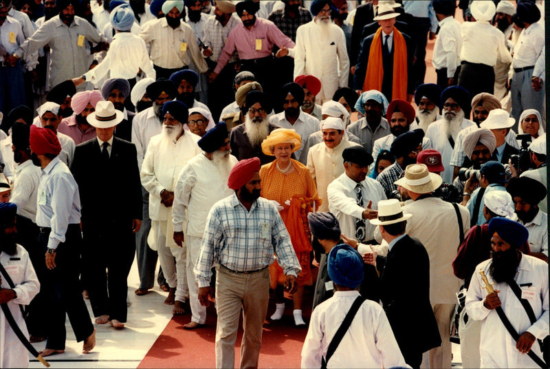 Queen Elizabeth II and Prince Philip visit the &quot;Golden Temple&quot; in the holy city of Amritsar - Vintage Photograph