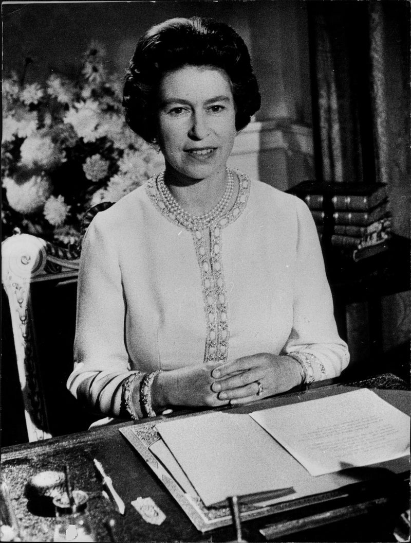 Queen Elizabeth records her Christmas broadcast at Buckingham Palace - Vintage Photograph