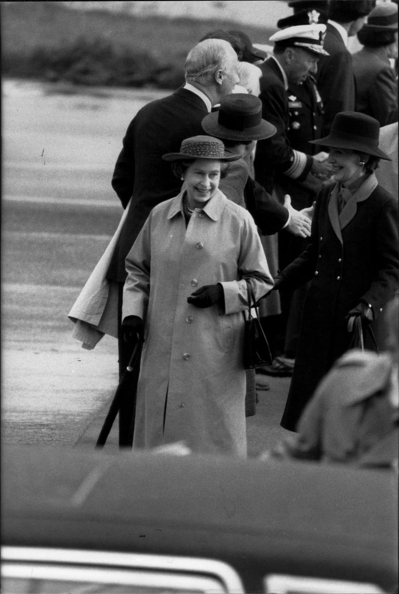 Queen Elizabeth on arrival in San Francisco - Vintage Photograph