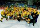 OS in Lillehammer. Ice Hockey Finals Sweden - Canada. Sweden&