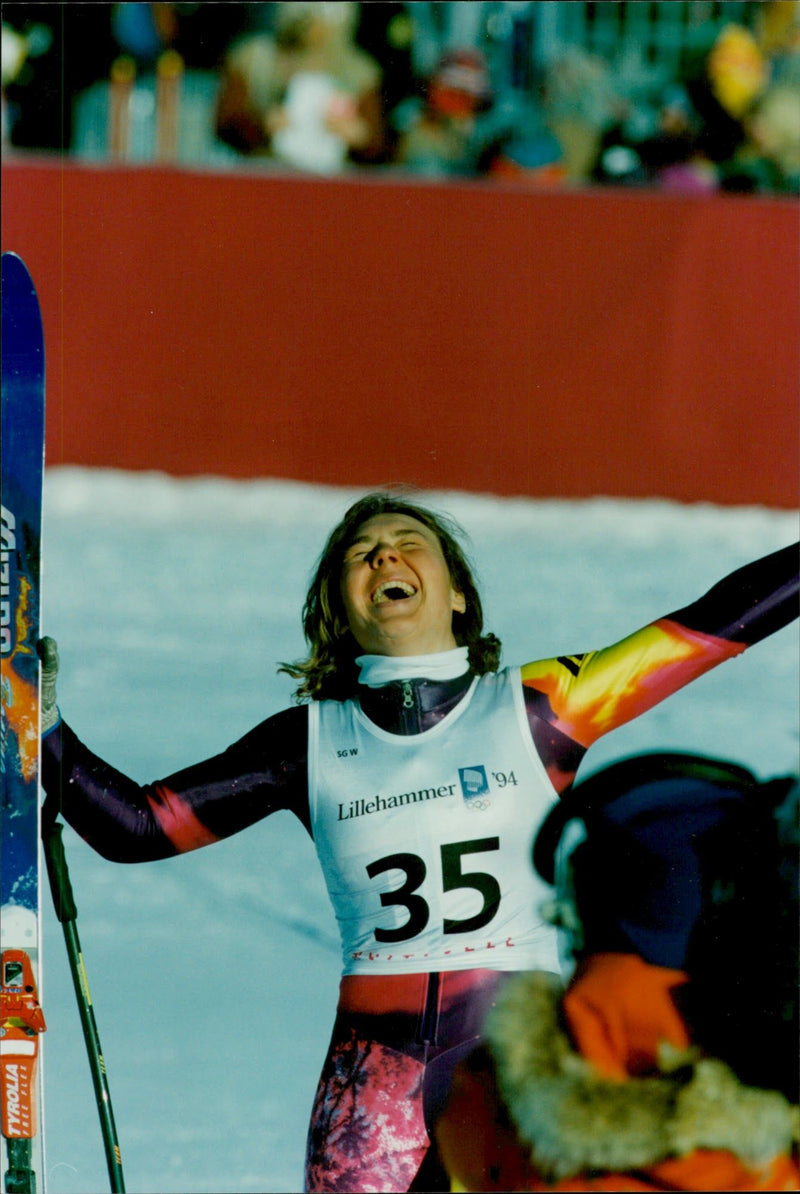 American Diann Roffe screams out his joy after the Golden Dragon - Vintage Photograph